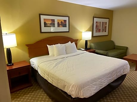 King Suite with Whirlpool - Non-smoking