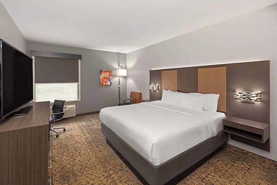 La Quinta Inn & Suites by Wyndham Mcalester