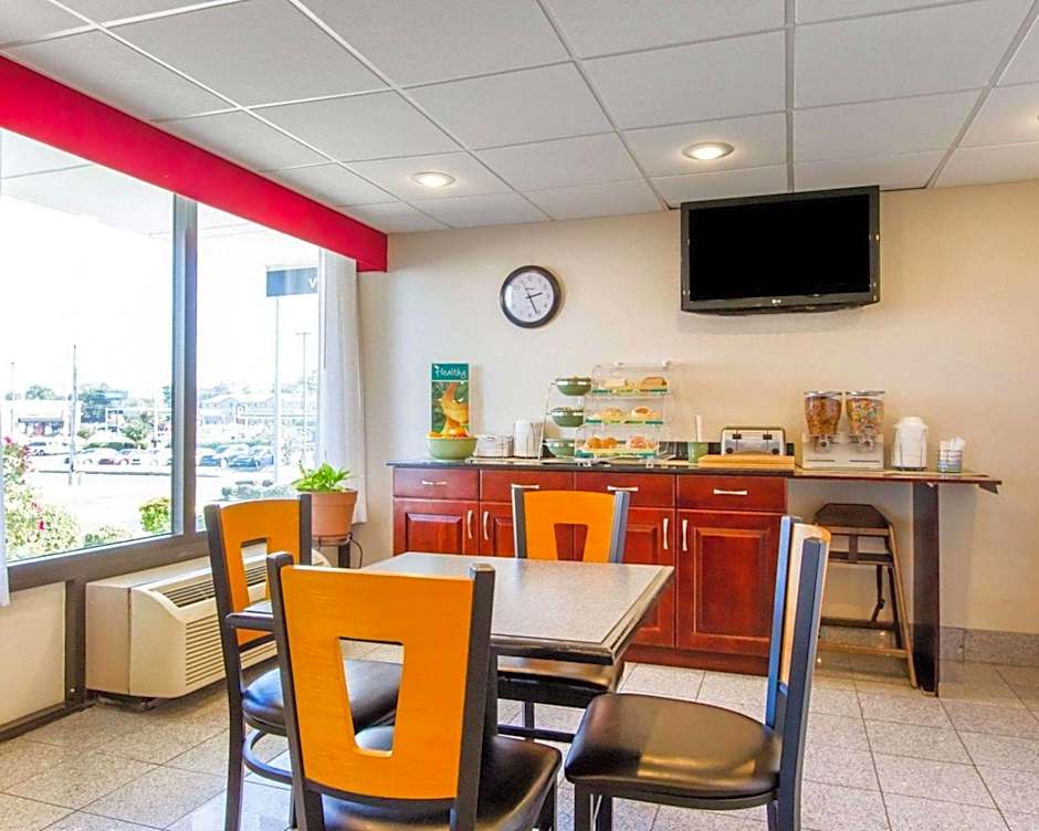 Quality Inn Dyersburg I-155