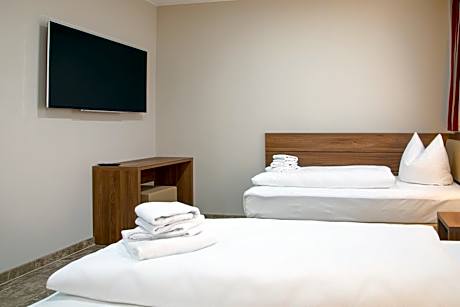 Triple Room with Bathroom