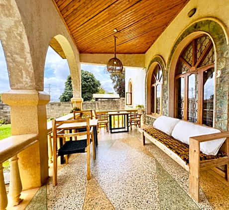 Mahali Muzuri and Home