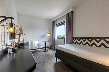 Comfort Room 1 Single Bed