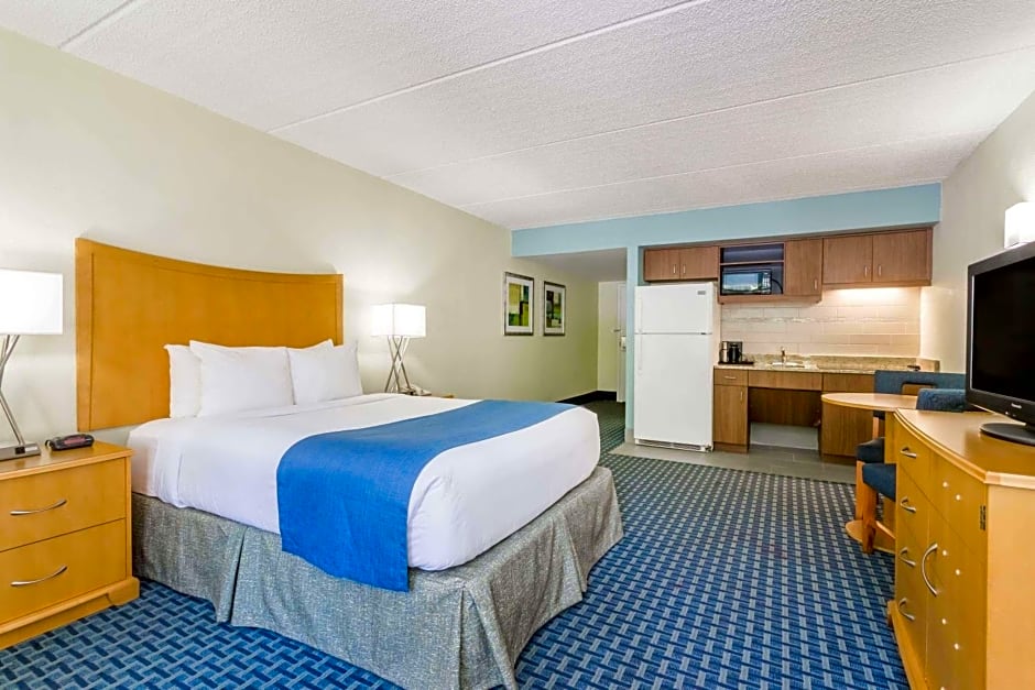 Days Inn by Wyndham Cocoa Beach Port Canaveral