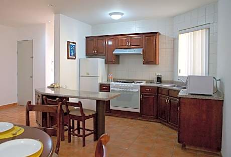 Junior Suite with Two Double Beds - Non-Smoking