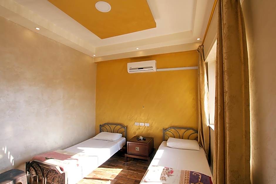 Sun Rise Hotel & Hostel & Tours