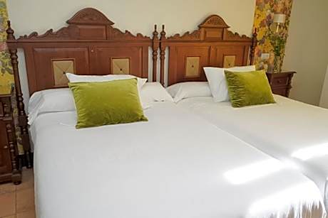 Standard Double Room with Two Double Beds