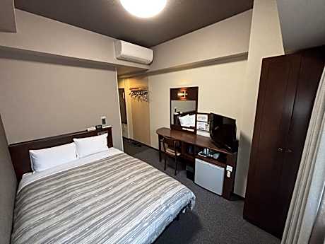 Double Room with Small Double Bed - Non-Smoking