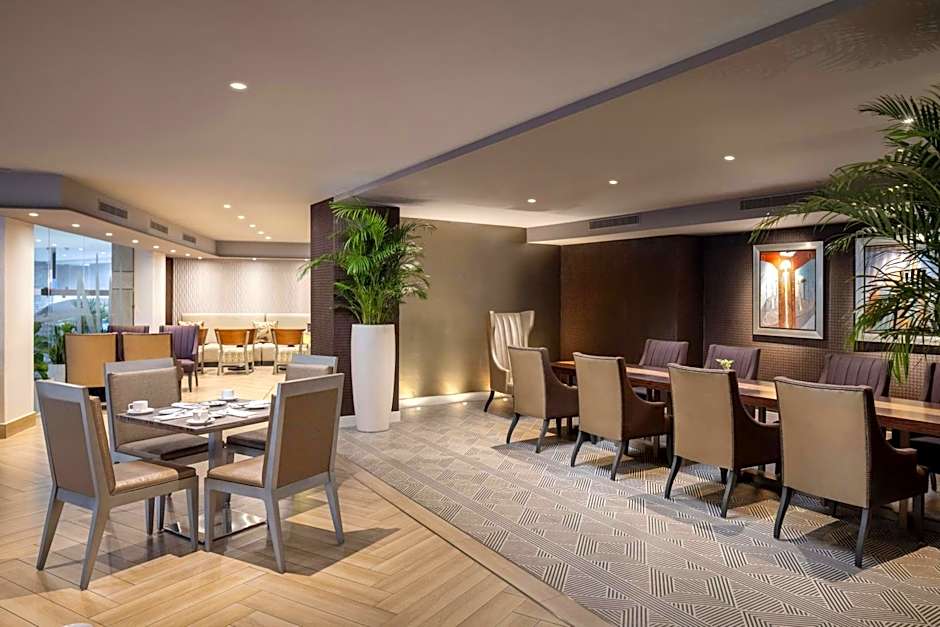 Renaissance Panama City Hotel