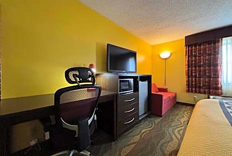 King Room - Non-Smoking