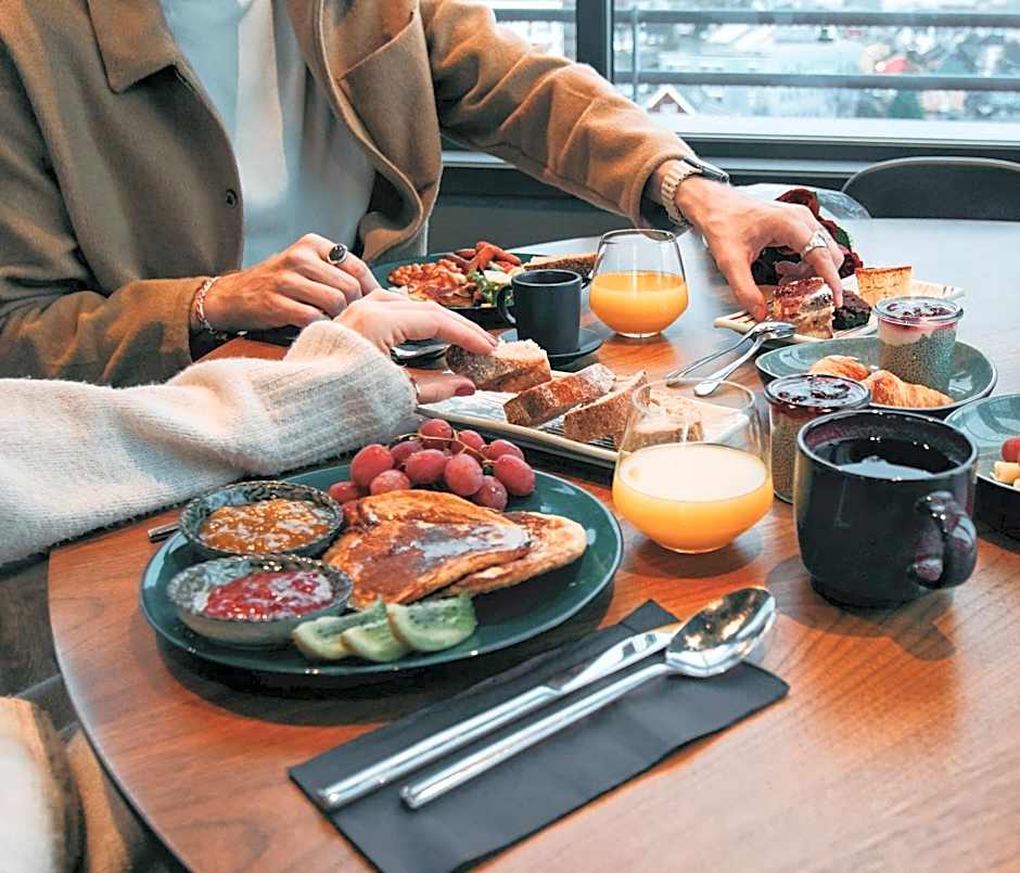 Enter St Elisabeth Hotel & Spa