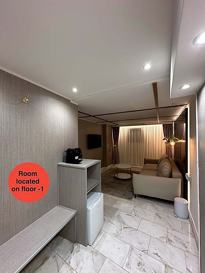House4You - Blanari