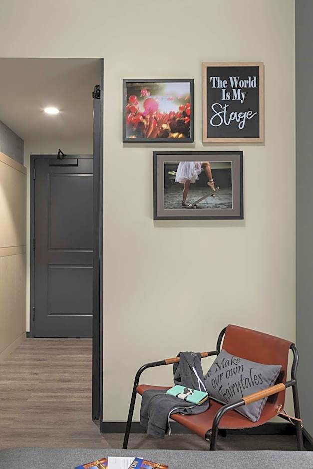 Moxy Boston Downtown