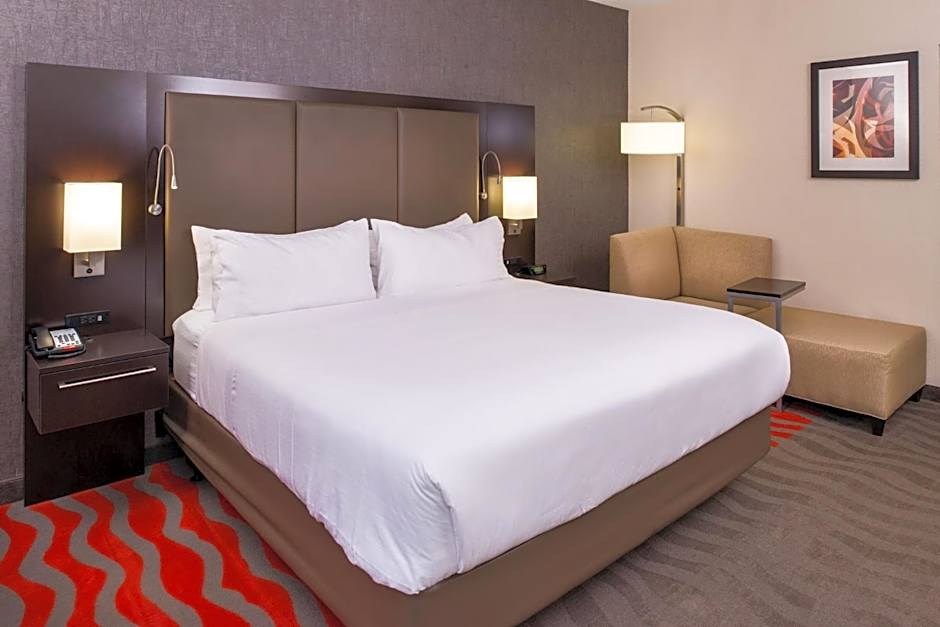 Holiday Inn Express & Suites Monroe By IHG