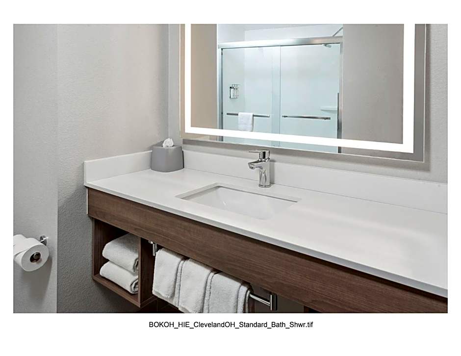 Holiday Inn Express Brookpark-Cleveland Airport Hotel By IHG