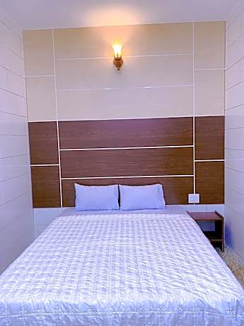 Khách sạn Ngọc Bích 2