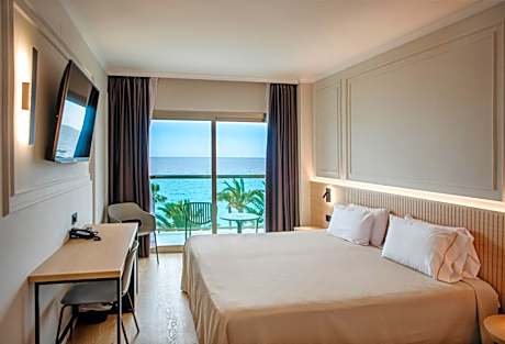 Standard Twin Room with Sea View