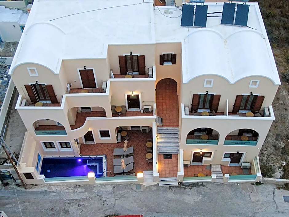 Antonia Apartments
