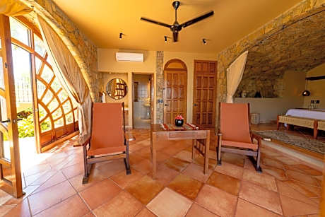 Deluxe Suite with Sea View