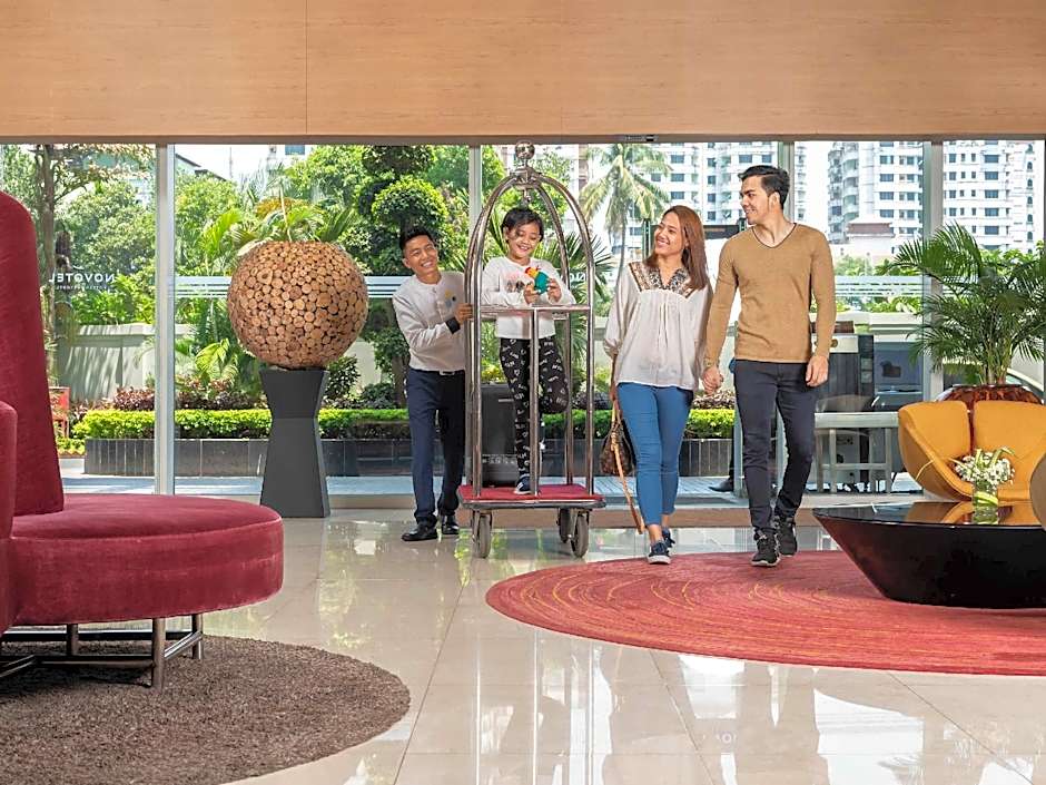 Novotel Yangon Max
