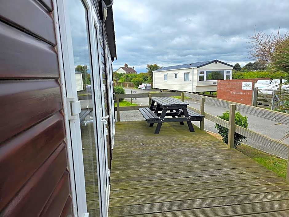 Castaways Holiday Park