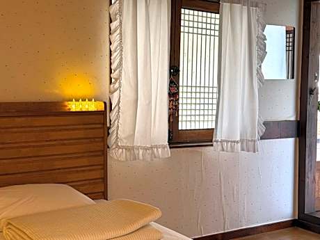 Deluxe Family Suite