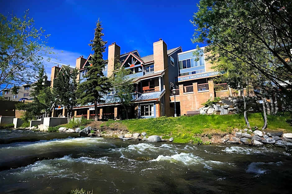 River Mountain Lodge