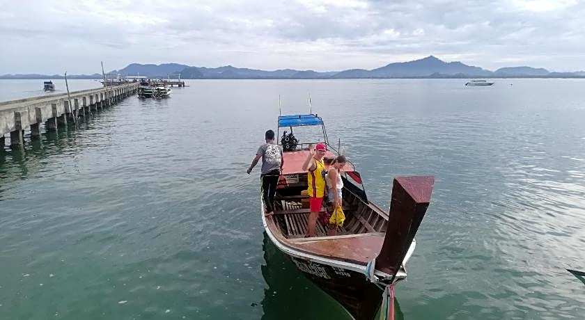 Mookboonchu Guest House, Kohmook, Trang