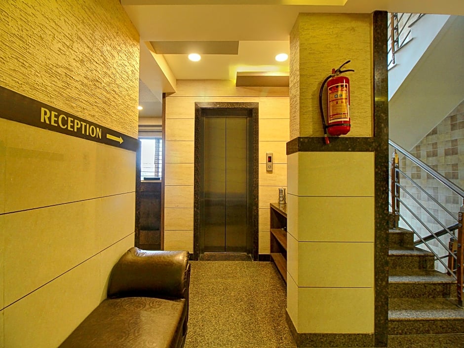 OYO 8480 A2B Electronic City