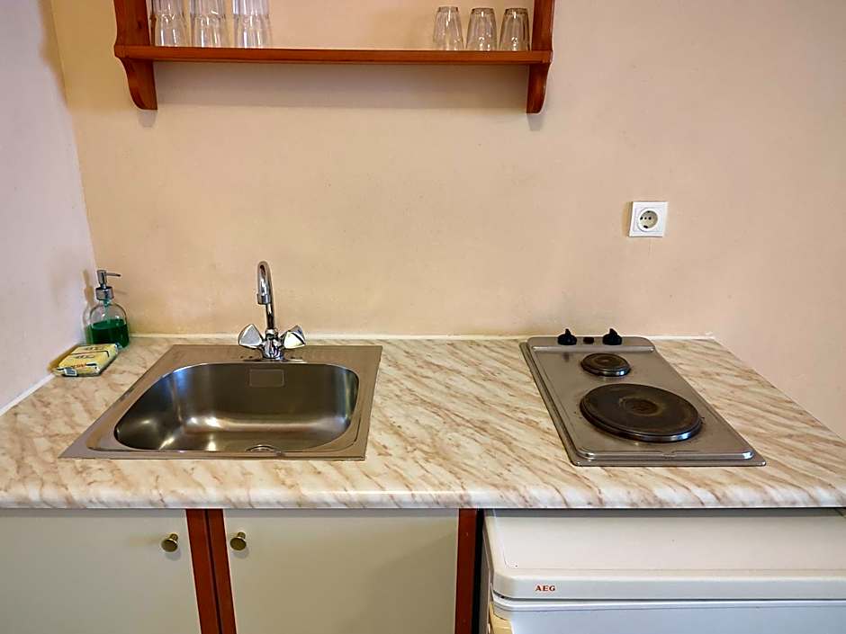 Elanthi Village Apartments