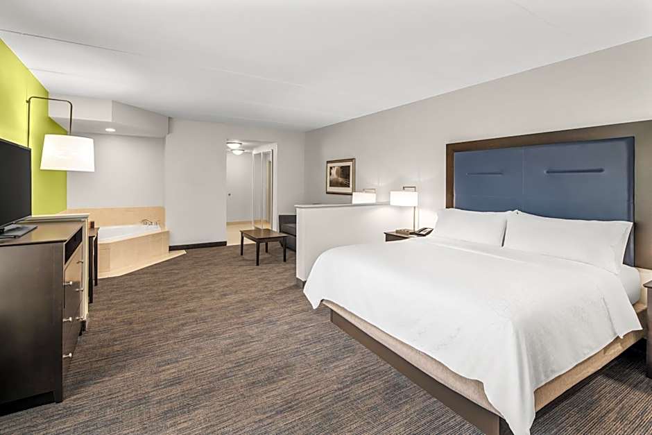 Holiday Inn Express & Suites Wilmington-Newark by IHG