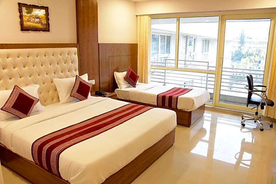 Zone Connect by the Park Katra