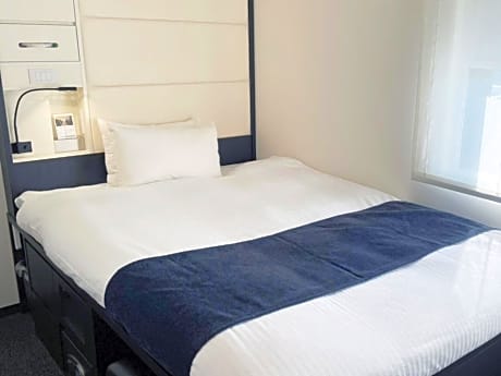 Single Room - Non-Smoking