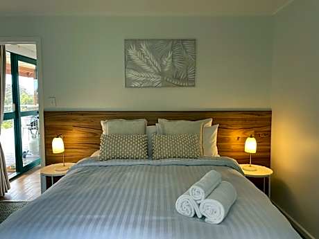 Deluxe Bungalow with Sea View