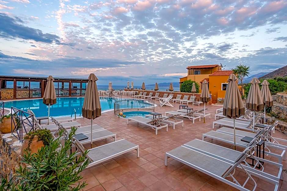 Driades Luxury Apartments by Estia