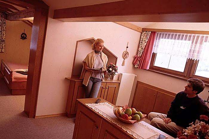 Hotel Edelweiẞ garni - b&b