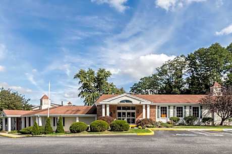 Quality Inn & Suites West Chester