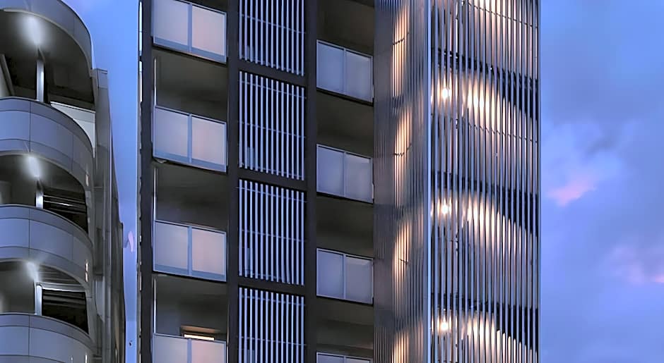 Tennoji Crystal Hotel