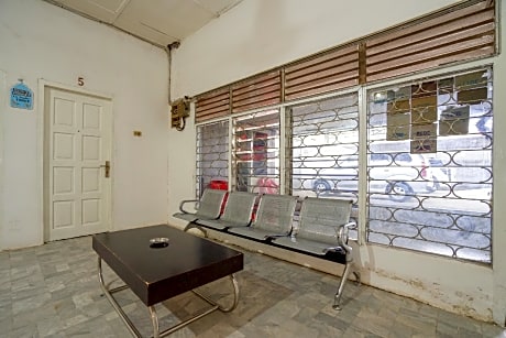 Oyo 1868 Penginapan Sekip