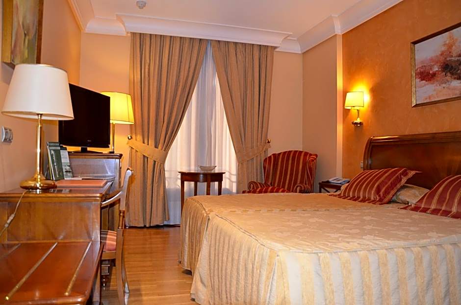 Photo 1 of 9 of 1 Double Bed or 2 Beds
