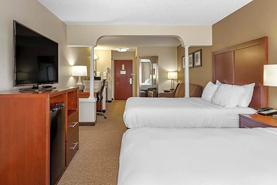 Photo 1 of 5 of 2 Queen Beds Suite