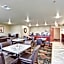 Cobblestone Hotel & Suites Pulaski/Green Bay
