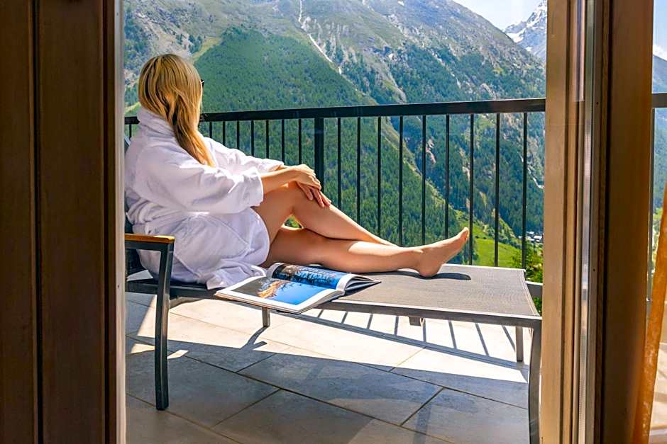 Waldhotel Fletschhorn Private Whole Hotel in Saas-Fee 360 Alpine Views & Sauna