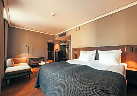 Superior, 1 King bed