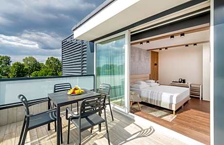 Suite with Spa Bath