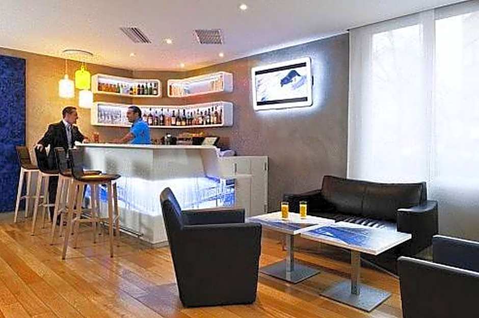 Ibis Styles Paris Tolbiac Bibliotheque