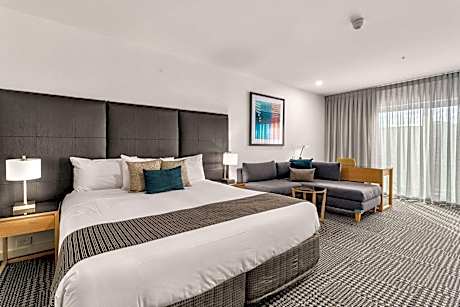 Luxury Two-Bedroom Apartment