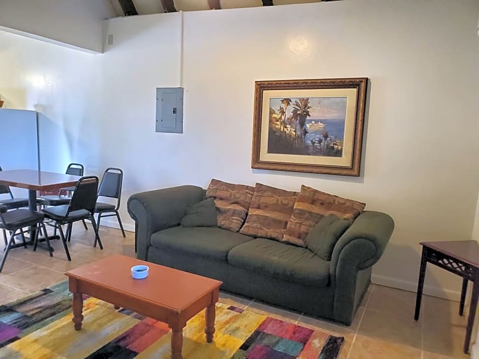 Sunset Gardens Guesthouse