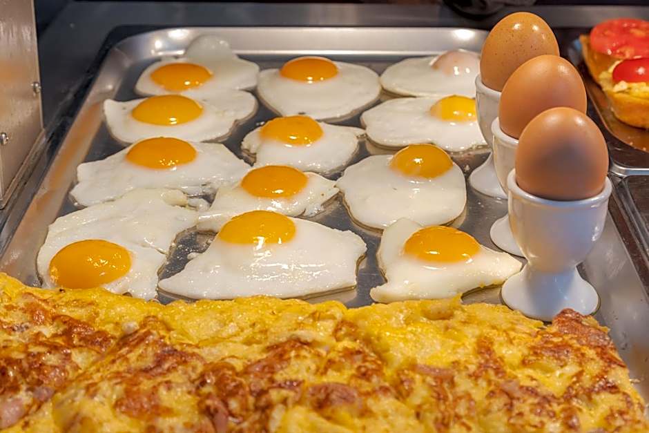 Camelot Royal Beds by Estia