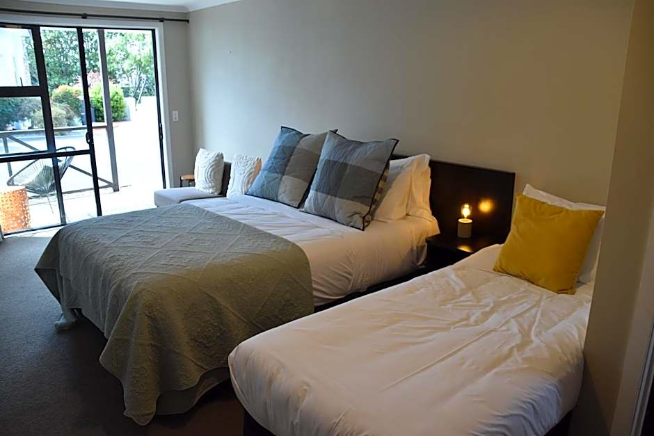 73 Milton Accommodation