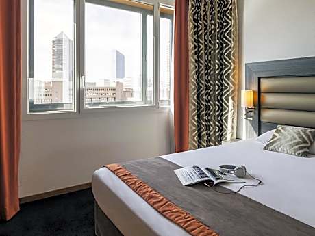 SUPERIOR ROOM - 2 SINGLE BEDS